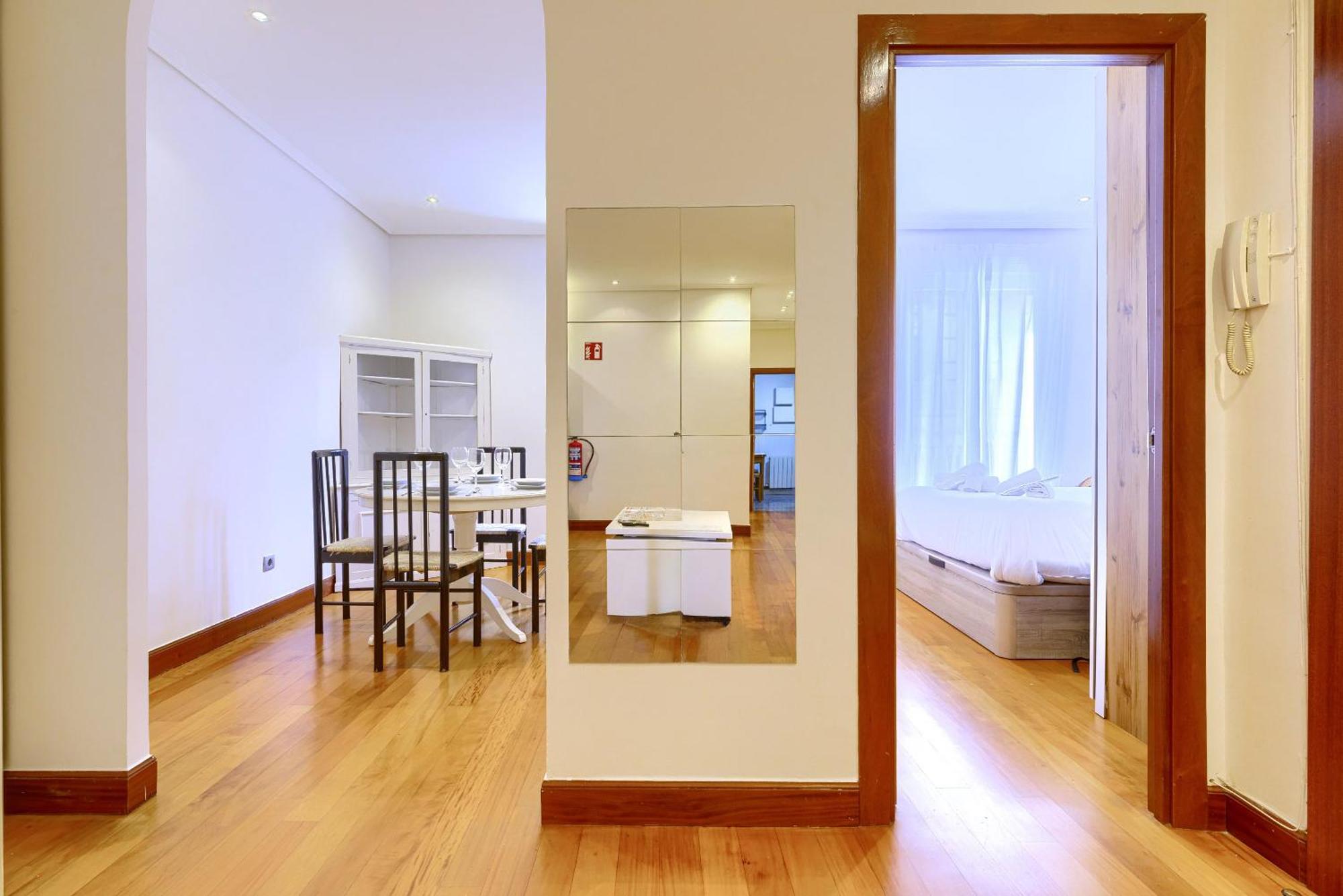 Ayuntamiento Cerca Del Casco Viejo & Parking Apartment Bilbao Exterior photo